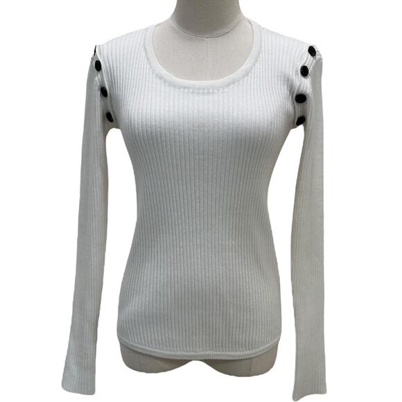 Elliatt Roam White Knit Button Sweater - Picture 3 of 7